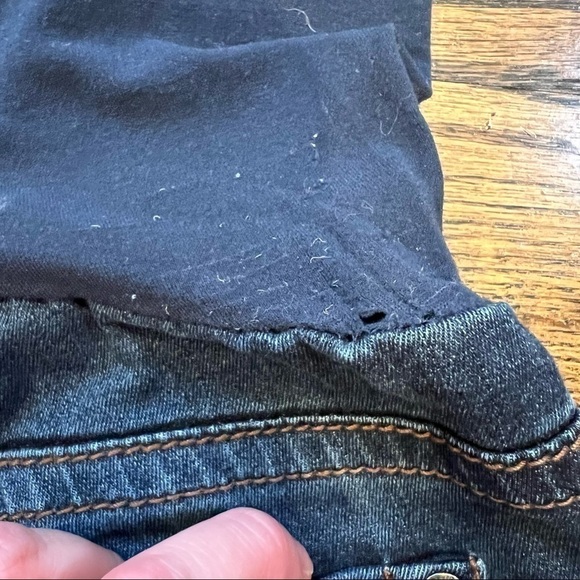 A Pea in the Pod Skinny Maternity/Pregnancy Jeans - Picture 6 of 13